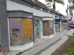 San Francisco storefront with the impact of graffiti